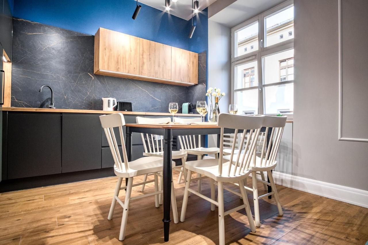 At Krakow Apartments Екстериор снимка